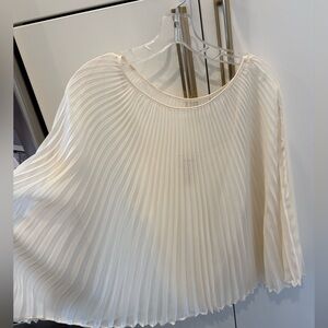 Laundry By Shelli Segal Cream Pleated Boatneck Blouse